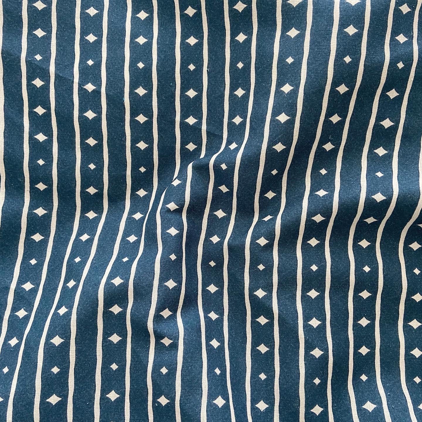 Diamond Stripe - Navy